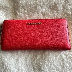 Michael Kors Jet Set Large Travel Continental Wallet - Coral Reef
